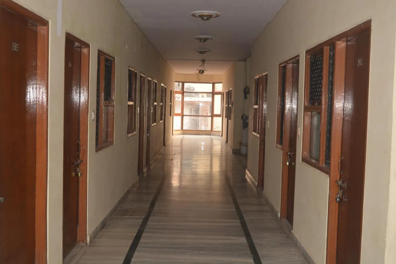 Hotel Marwari Agra 2*,